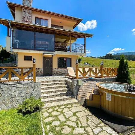 Divna Forest & House Guest house Dospat