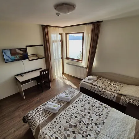 Divna Forest & House Dospat