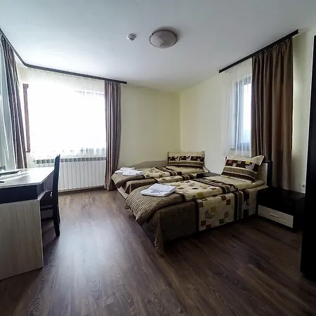 Divna Forest & House Guest house Dospat