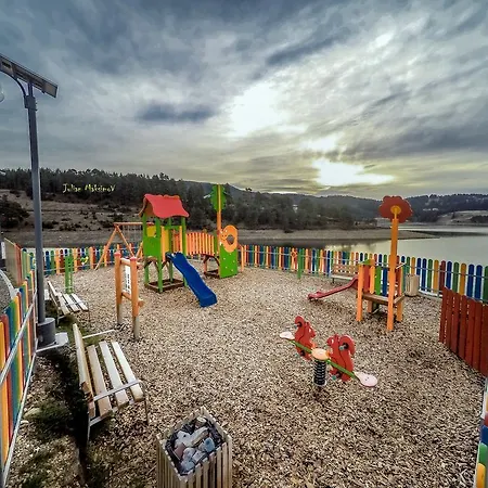 Gasthuis Divna Forest & House Dospat