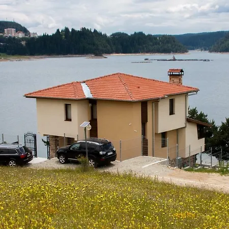 Divna Forest & House Dospat