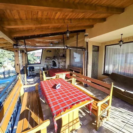 Guest house Divna Forest & House