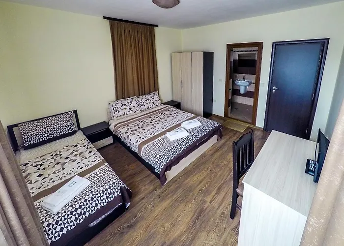 招待所 Divna Forest & House